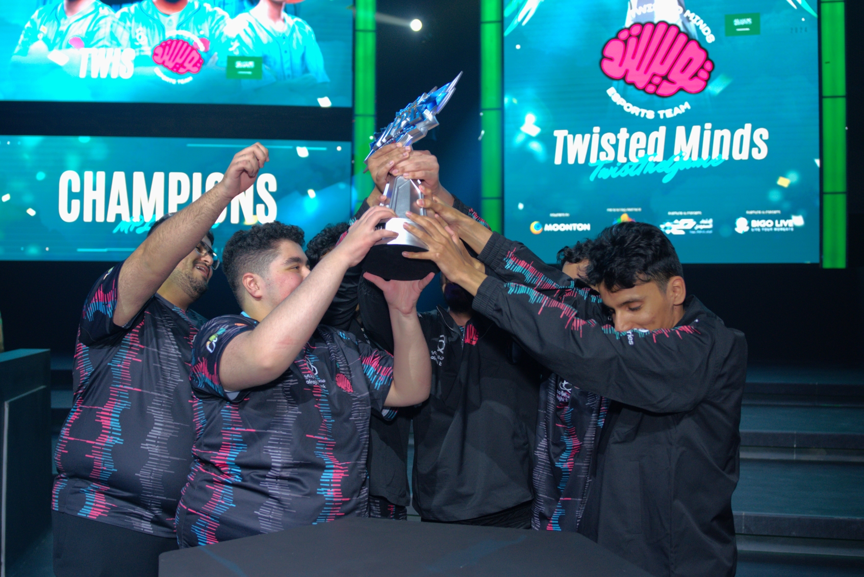Twisted Minds Winner MPL MENA Season 6 Web.jpg Twisted Minds Winner MPL MENA Season 6 Web.jpg